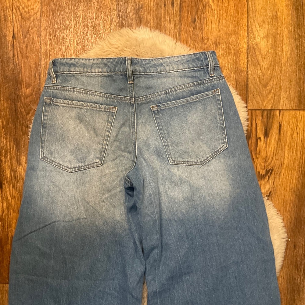 Forever 21 Low Rise Baggy‎ Denim Jeans Size 27 Raw Hem Medium Blue Womens - Picture 7 of 9